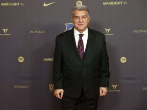 Laporta apunta a un estadio de 100.000 personas