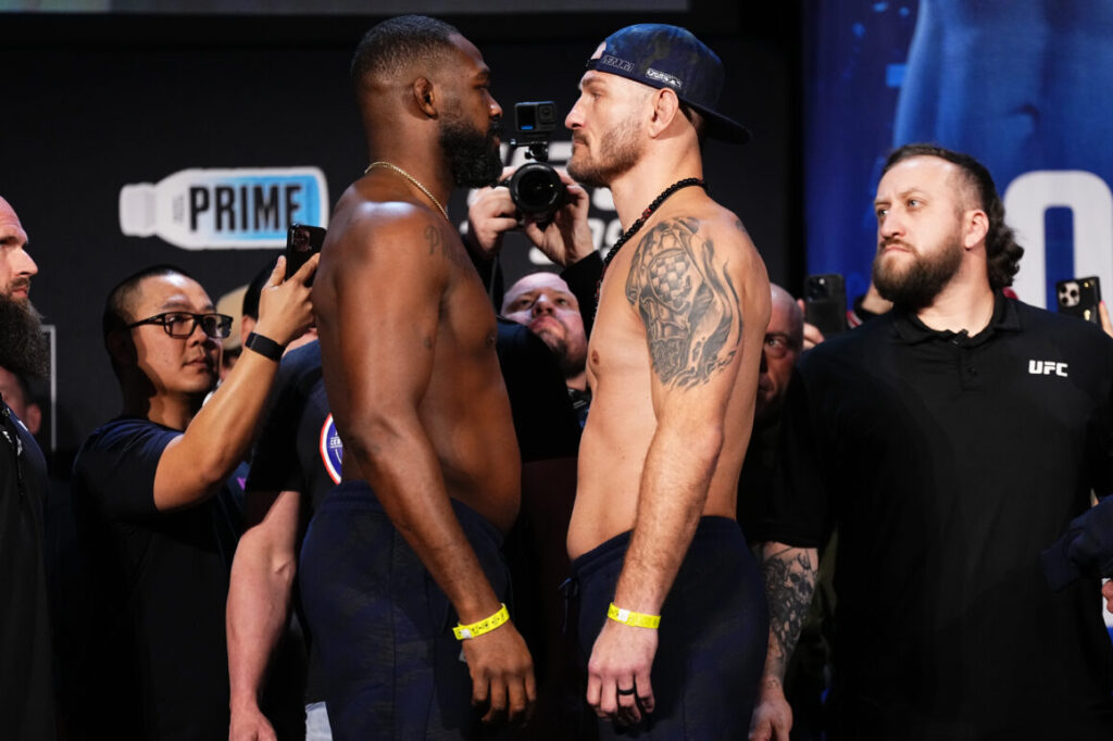 UFC 309: Jon Jones decide vestirse otra vez de villano