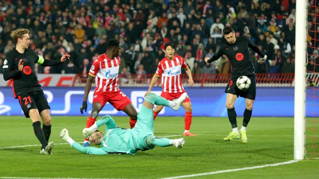 Robert Lewandowski a un gol de llegar al club de los 100