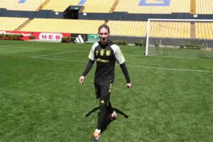 Chivas pretende reforzarse con Marcelo Flores a través de un trueque