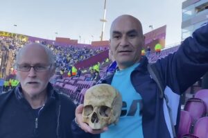 Hincha de Racing festeja la Sudamericana con su abuelo muerto (VIDEO)
