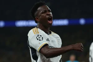 Real Madrid pierde a Vinícius por lesión