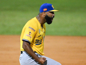 Wilking Rodríguez arribó al centenar de ponches en la LVBP