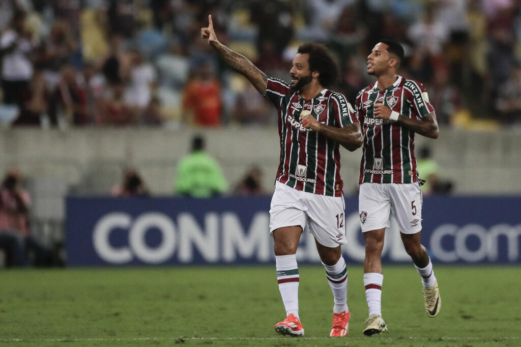 Marcelo anotó el primer gol del triunfo de Fluminense ante Cerro Porteño en el estadio Maracaná en Río de Janeiro (Brasil). EFE/ Andre Coelho