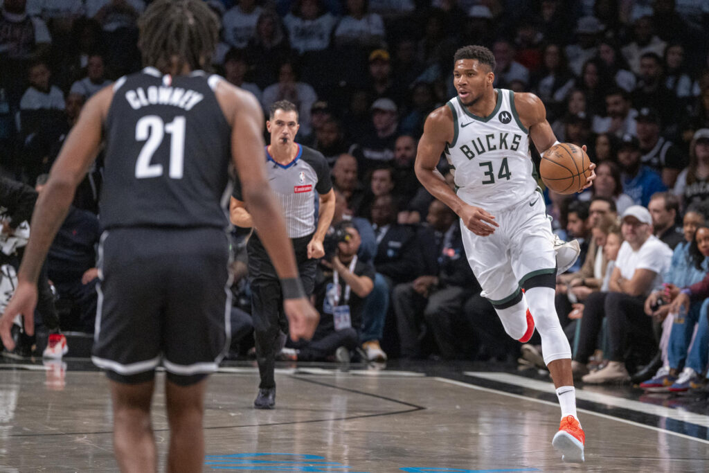 Giannis Antetokounmpo de los Milwaukee Bucks, en una imagen de archivo. (NBA) EFE/ Angel Colmenares