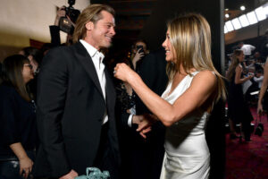 Aquella vez que Jennifer Aniston fue acosada por la prensa y tuvo que justificar el no tener hijos con Brad Pitt. "Un hombre nunca sería acusado de escoger su carrera"
