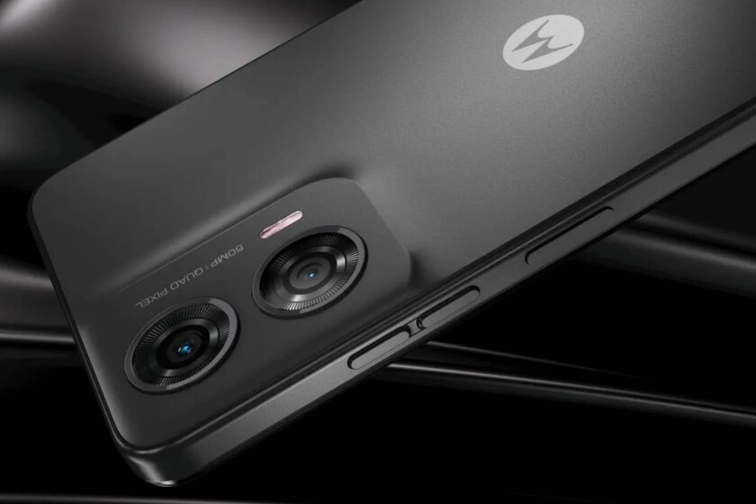 El regalo de Navidad perfecto para los padres sí existe. Es este móvil Motorola con Android puro que no cuesta ni 100 euros