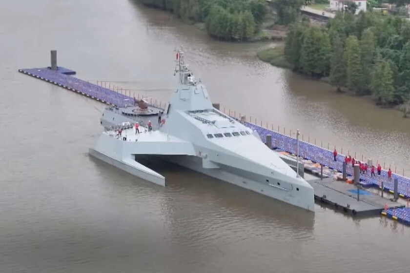 Parece el barco de un supervillano, pero es lo último de China para el dominio marítimo. No tiene tripulación y está hasta arriba de armamento
