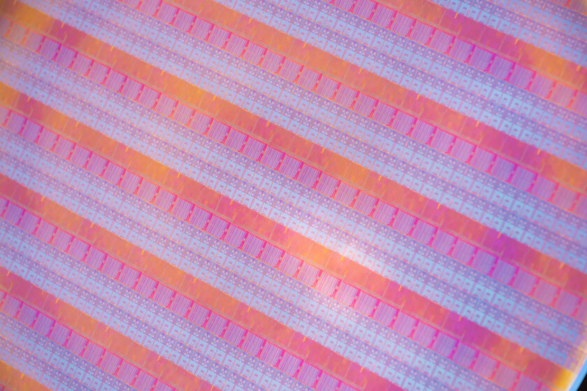 Intel prepara un 2025 repleto de innovaciones en semiconductores. Este es su plan para superar a TSMC