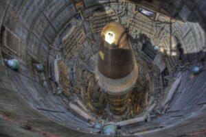 Si EEUU buscaba una excusa para rearmarse, el Pentágono se lo puso en bandeja. Hay 350 silos y 600 ojivas nucleares en China