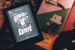 Hace dos años me compré mi primer eReader. Ojalá alguien me hubiese dicho que también necesitaba estos accesorios