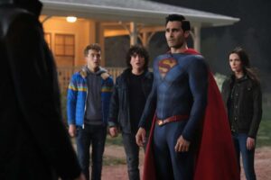 Si el tráiler de 'Superman' te ha dejado con ganas de más, en Max tienes esta recomendable revisión del héroe que además acaba de terminar