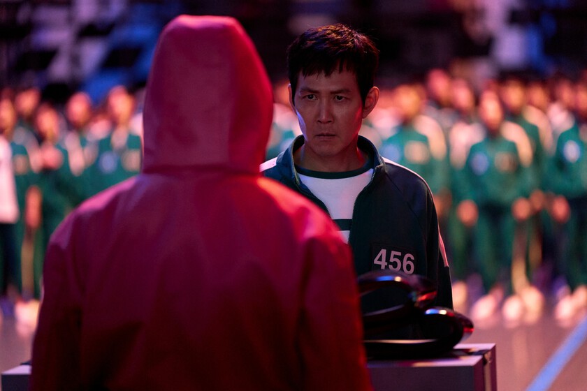 "Estoy harto de El juego del calamar". El creador de la serie más vista de la historia de Netflix se sincera antes del estreno de su temporada 2