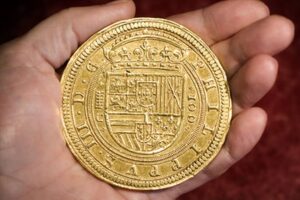 La moneda más buscada en España vale dos millones de euros y fue acuñada en 1609: el centén segoviano