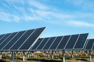 Unos investigadores franceses han logrado optimizar la producción de los paneles solares. Solo tenían que bailar con el viento