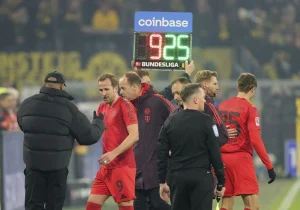 Harry Kane, en el momento de su lesión. EFE/EPA/CHRISTOPHER NEUNDORF.