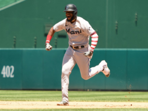 Bryan de la Cruz acordó con Atlanta