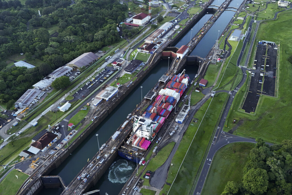 Controversial la manifiesta intención de Donald Trump sobre el Canal de Panamá