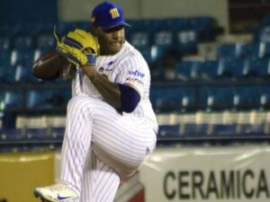 Edwar Colina busca establecerse en la rotación naviera