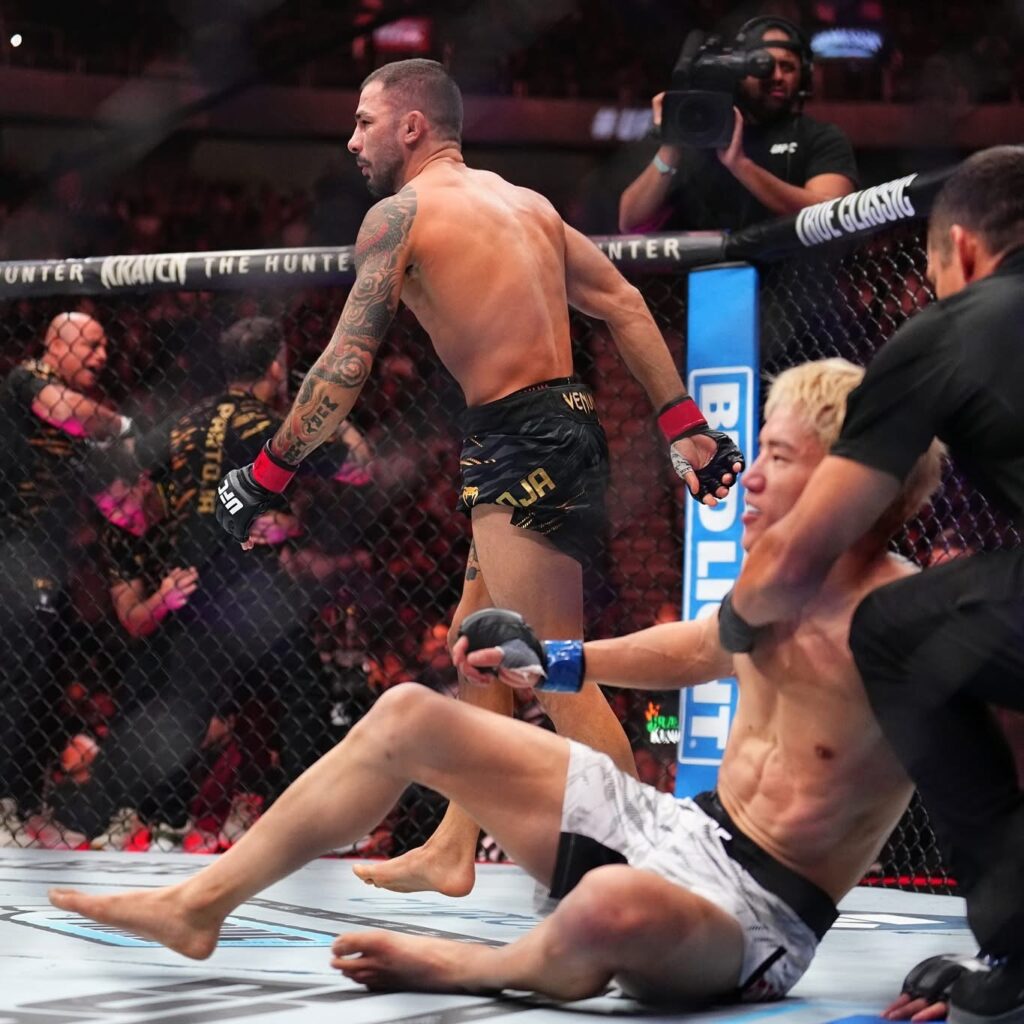 UFC 310: Alexandre Pantoja manda a dormir a Asakura