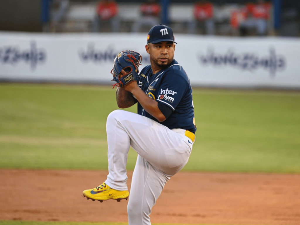 Junior Guerra mantiene su yugo sobre los lanzadores
