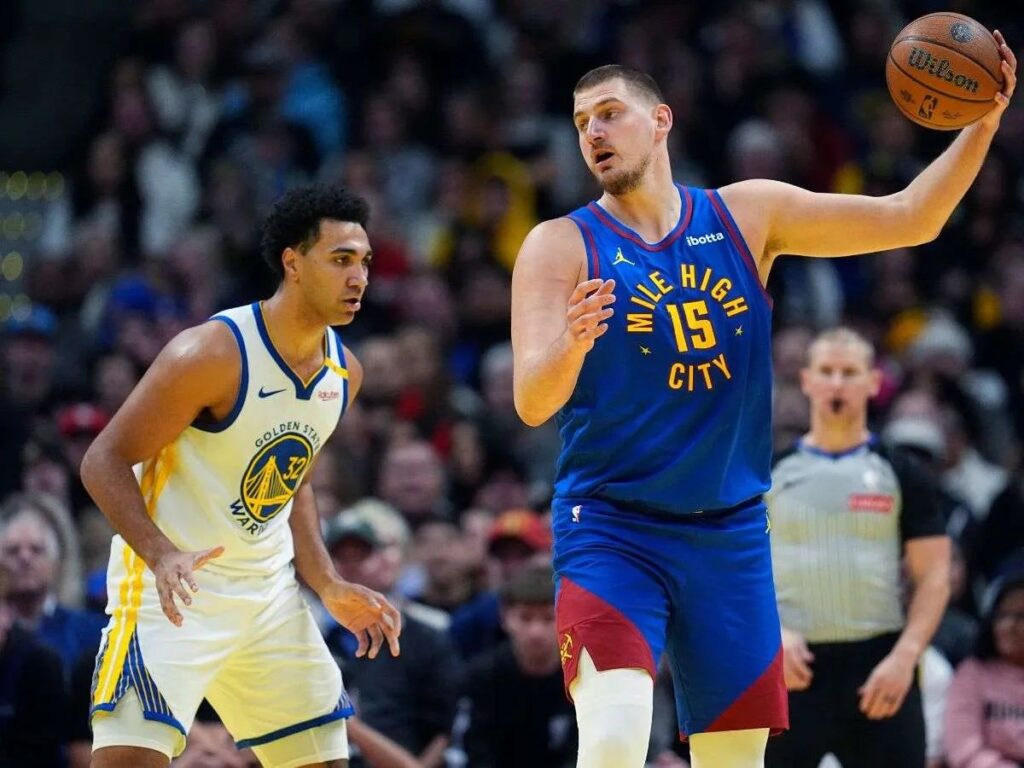 Nuggets remontan a Warriors con liderazgo de Jokic