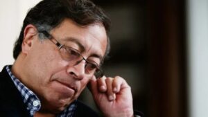 "La democracia es el proyecto de Bolívar, no la dictadura"