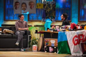 Kilian Jornet cuenta a David Broncano la historia de cuando sufrió alucinaciones escalando el Everest. "Era consciente de que ese chaval no existía"