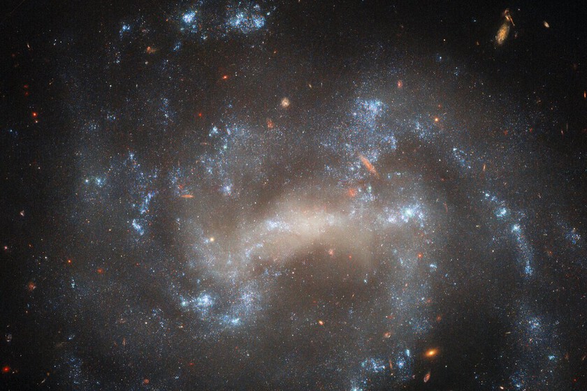 el Hubble investiga si una estrella ha "fingido" su propia muerte