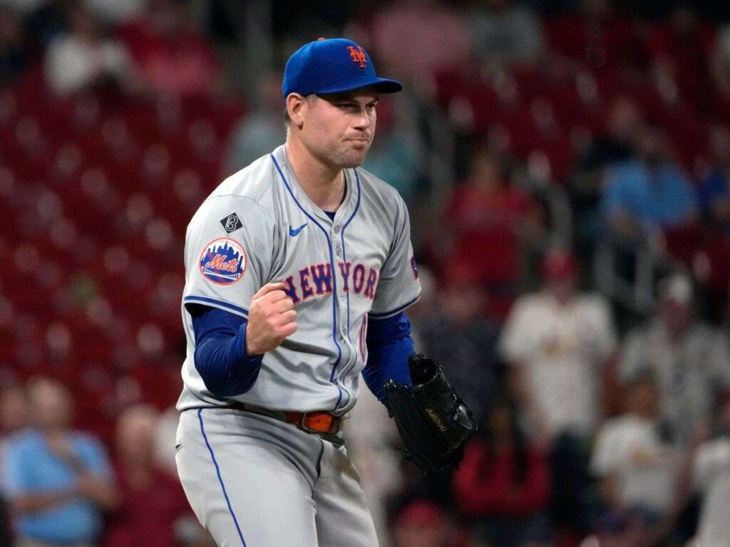 Boston refuerza su bullpen con Adam Ottavino