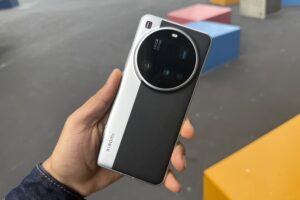 Ya sabemos por qué los móviles con 6.000mAh no están llegando a Europa: hay un claro responsable