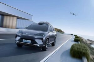 un coche capaz de lanzar un dron sin que sepamos muy bien para qué