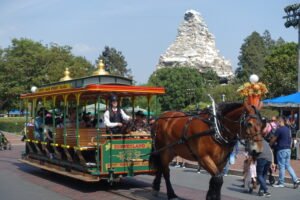 El matrimonio que vivió más de 15 años en Disneyland y es responsable de que los caballos fueran el animal favorito de Walt Disney