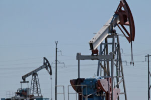 El precio del petróleo afronta una tormenta perfecta y un país inesperado se ha colocado en el centro: Kazajistán