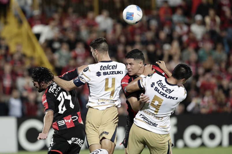 Con golazo de Leonardo Suárez, Pumas clasifica a cuartos de final