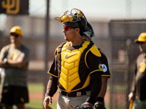 Padres mandó a Ethan Salas al campamento de Menores