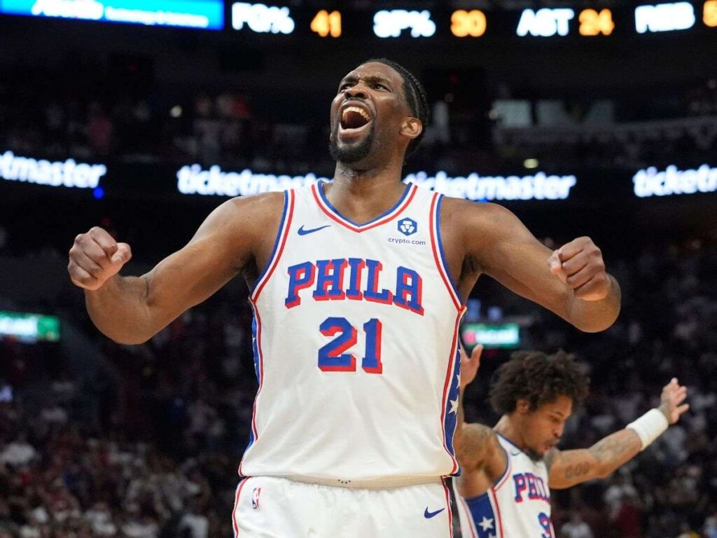 Joel Embiid se despide del resto de la campaña por lesión