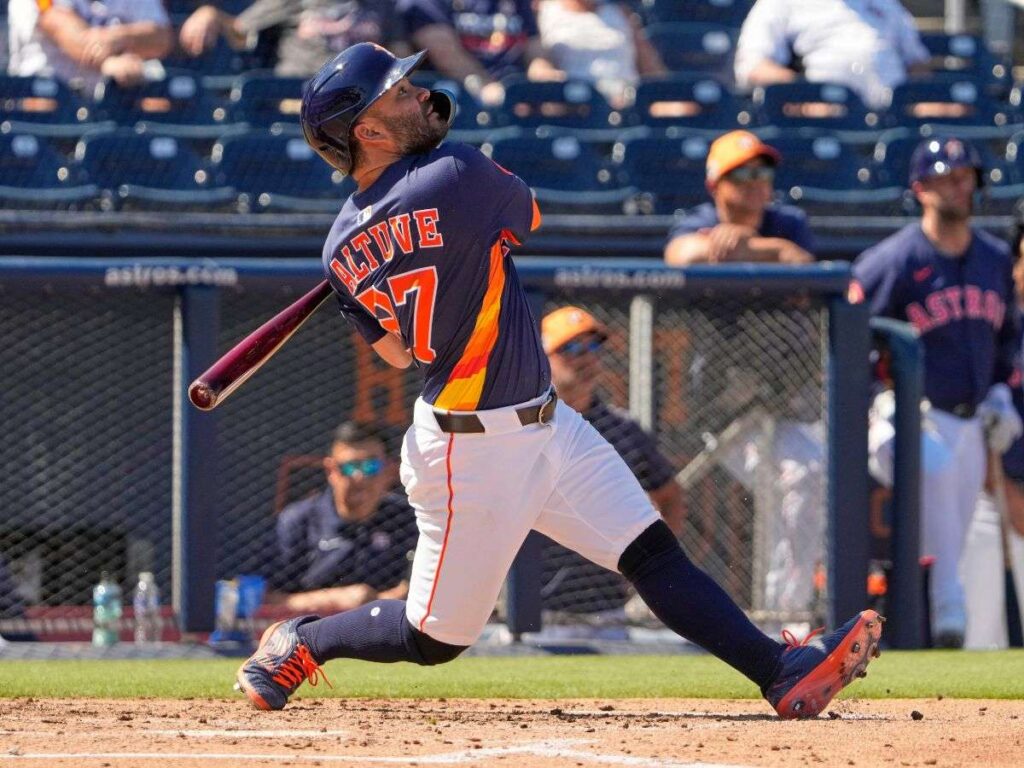 José Altuve comandó la ofensiva en victoria de Houston