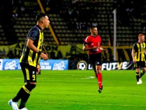 Táchira retornó al liderato gracias a una gran parada
