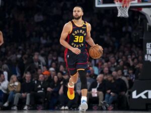Curry se crece y guía triunfo de Golden State