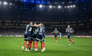 Jugadores de Rayados celebran un gol. Imagen de archivo. EFE/ Miguel Sierra