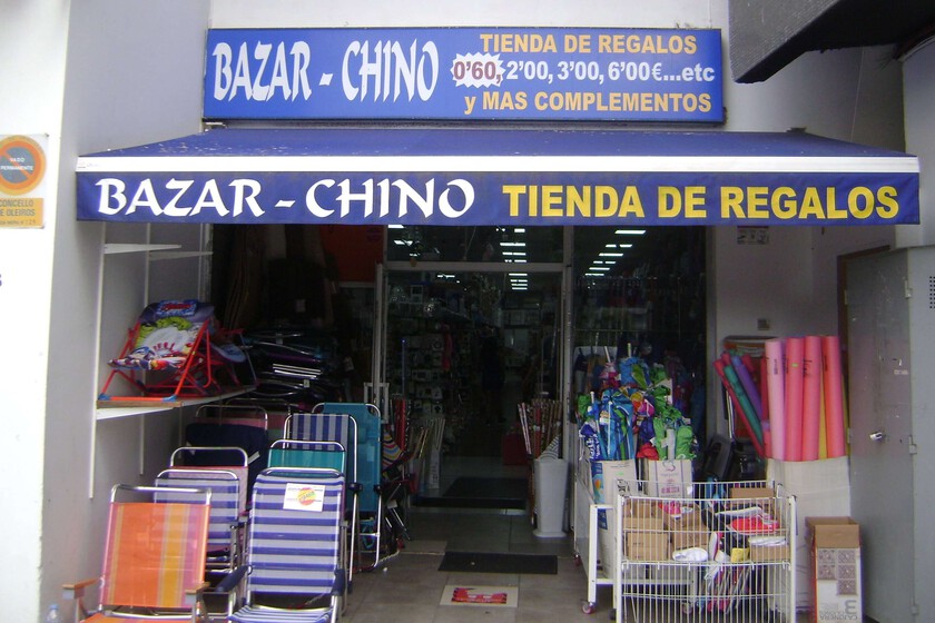Los bazares chinos de Mallorca están empezando a echar el cierre. Y eso está impulsando toda clase de teorías en redes sociales
