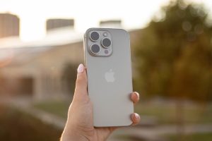 La gran oportunidad de Apple es usar los aranceles para cumplir un viejo anhelo: el iPhone bajo suscripción
