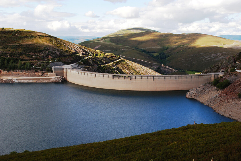 un macroproyecto de 1.800 MW sin necesidad de nuevos embalses