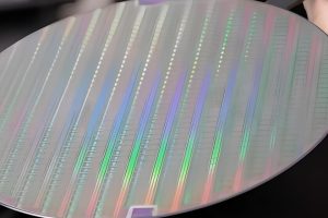 China ha respondido a EEUU poniendo la industria de los chips global contra las cuerdas. Esta es su estrategia