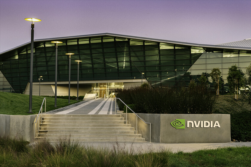 NVIDIA va a poder seguir vendiendo en China sus GPU H20 para IA. Le ha costado una cena de 1 millón de dólares por comensal