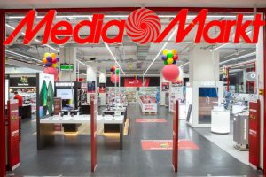 Cinco ofertas para aprovechar la campaña "Abril ahorral" de MediaMarkt. Un Xiaomi 14T Pro de 1 TB, una tele OLED de Samsung y más