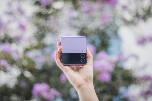 Los aranceles a China son un problema existencial para Apple. Para su gran rival son una oportunidad