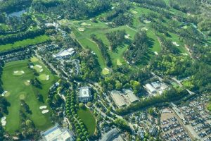 El club de golf más exclusivo de EEUU gastó una fortuna para comprar el barrio. No contaban con la resistencia de una anciana