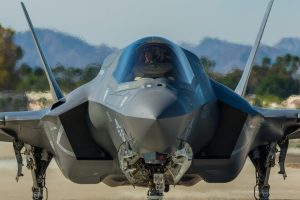 Los F-35 y los misiles balísticos de EEUU necesitan el componente clave de un imán. El problema es que era "Made in China"